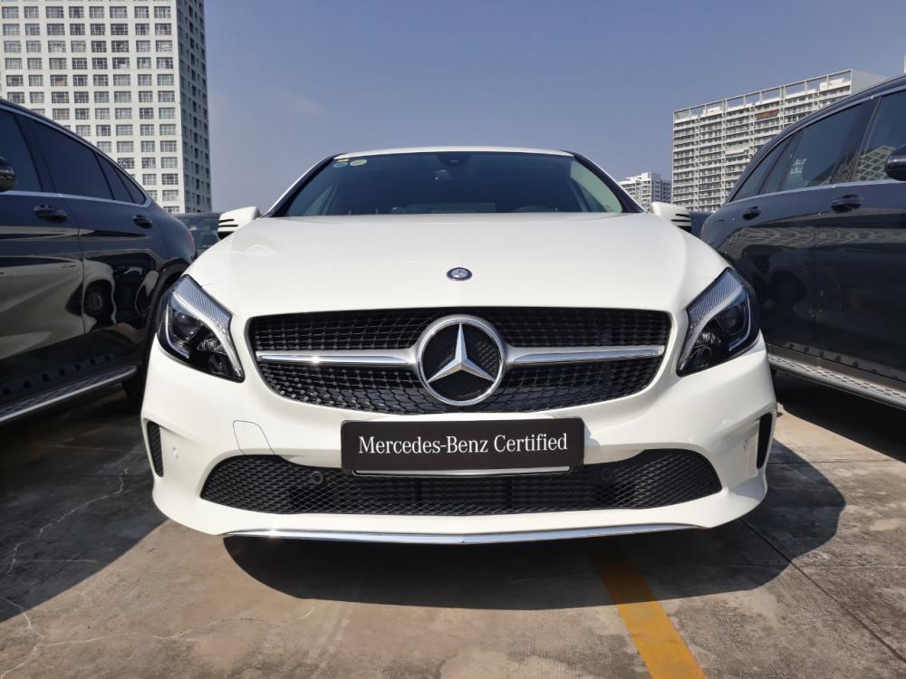 Mercedes-Benz A class A200 2017 - Bán Mercedes-Benz A200 2018 cũ, 30km, màu trắng, nhập khẩu chính hãng tốt nhất, giao ngay