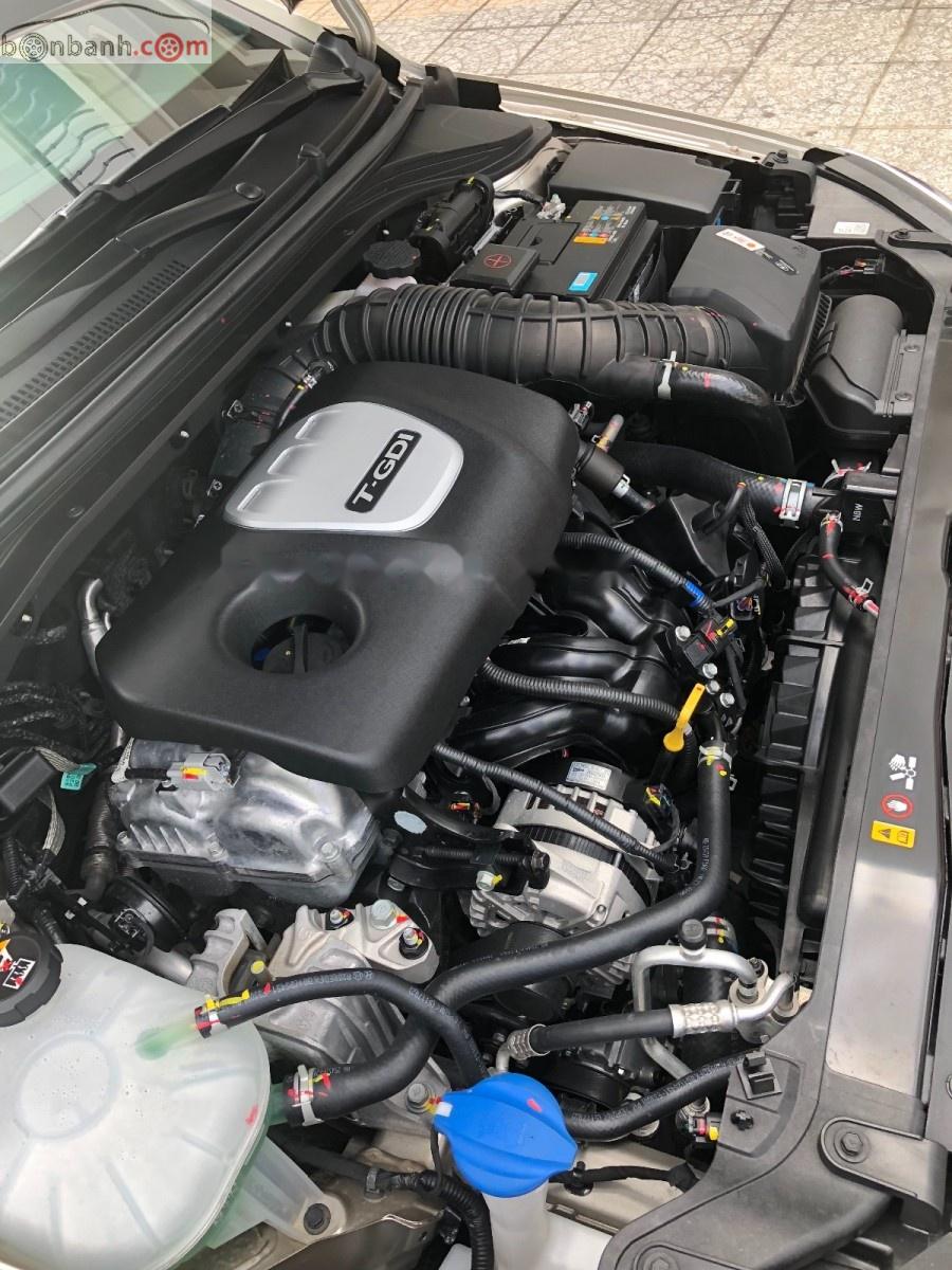 Hyundai Elantra 1.6 Turbo Sport 2018 - Cần bán gấp Hyundai Elantra 1.6 Turbo Sport năm sản xuất 2018, màu vàng