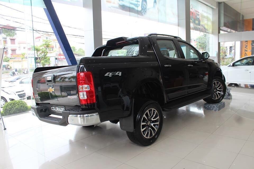 Chevrolet Colorado 2018 - Bán ô tô Chevrolet Colorado 2 cầu, số sàn, đời 2018, giá tốt miền Bắc, khuyến mãi tiền mặt, tặng BH thân vỏ, sẵn xe