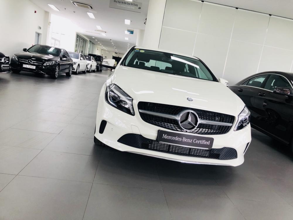 Mercedes-Benz A class A200 2017 - Bán xe Mercedes đã qua sử dụng chính hãng A200 nhập khẩu, odo 37km, chỉ đóng thuế 2%