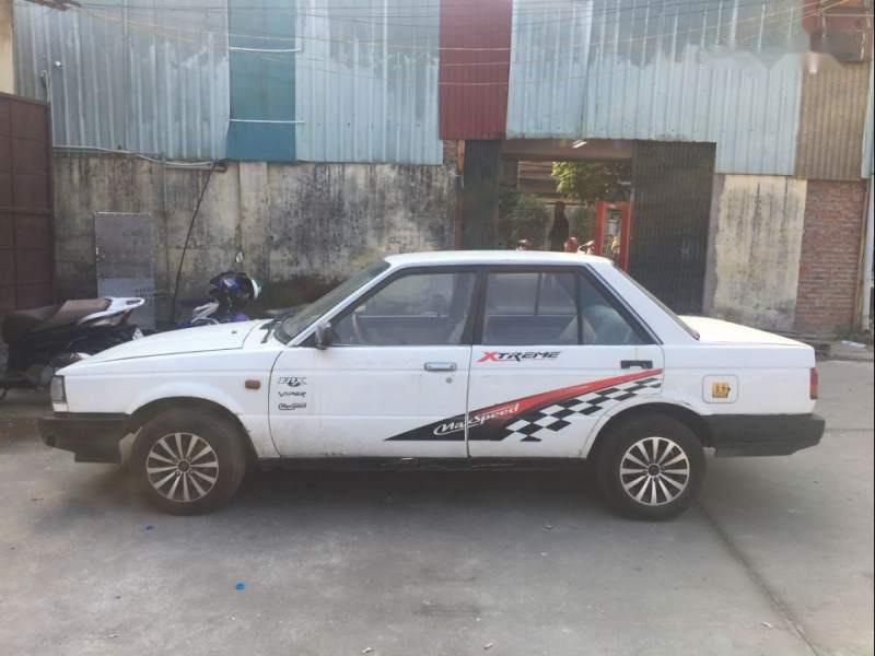 Nissan Sunny 1989 - Bán Nissan Sunny sản xuất năm 1989, màu trắng, xe nhập giá cạnh tranh