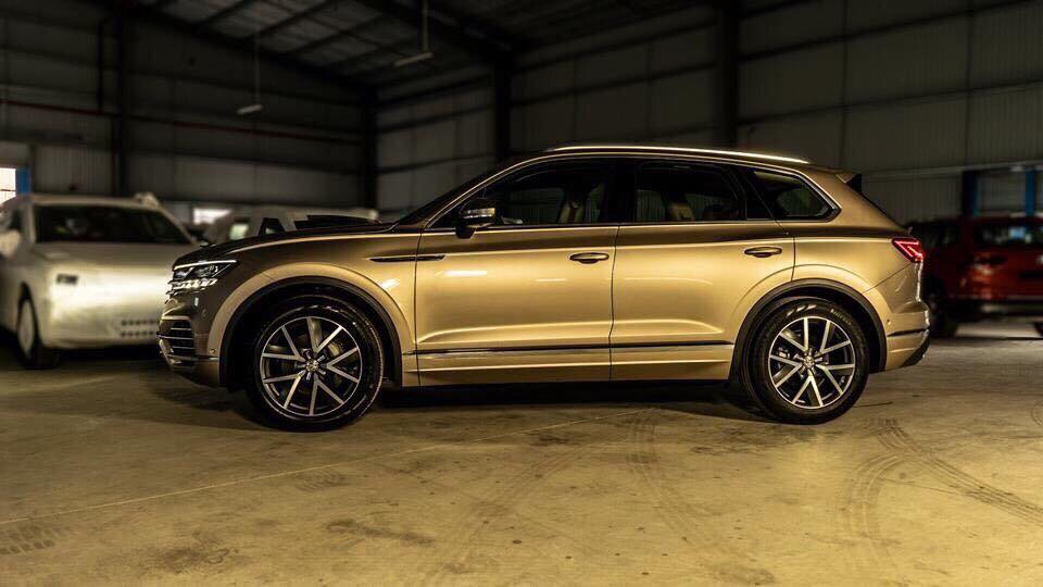 Volkswagen Touareg 2018 - Bán Volkswagen Touareg 2019, nhập khẩu