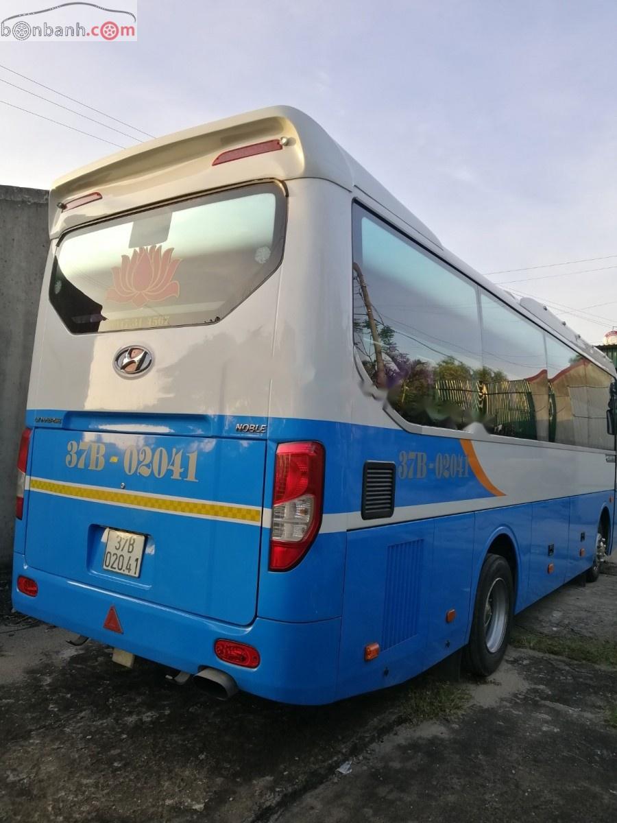 Hyundai Universe TB82 2016 - Bán ô tô Hyundai Universe TB82 năm sản xuất 2016, màu xanh lam, nhập khẩu nguyên chiếc