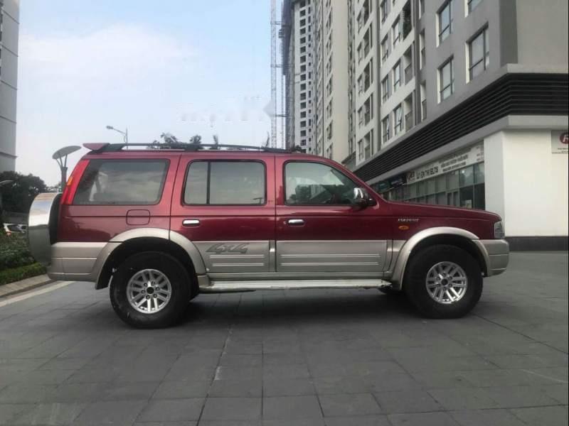 Ford Everest 4X4 MT 2006 - Cần bán xe Ford Everest 4X4 MT đời 2006, màu đỏ chính chủ giá cạnh tranh