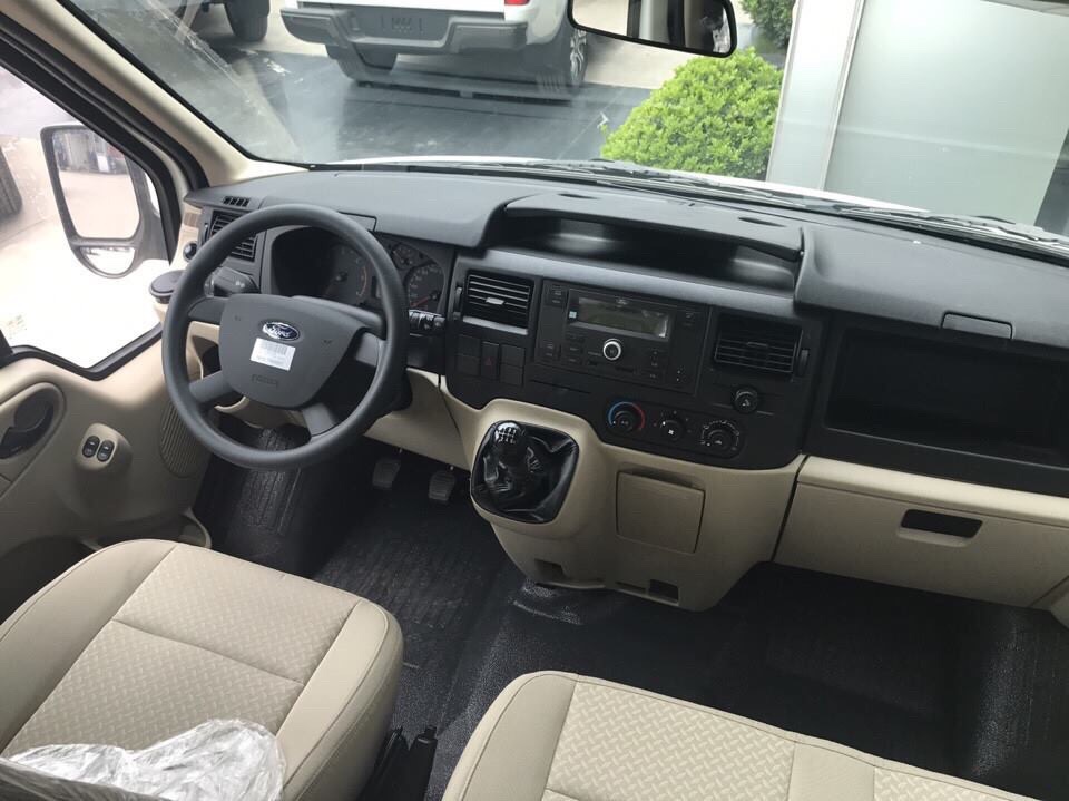 Ford Transit Luxury 2018 - Cần bán Ford Transit Luxury đời 2018, đủ màu, giao ngay, lăn bánh chỉ từ 150 triệu