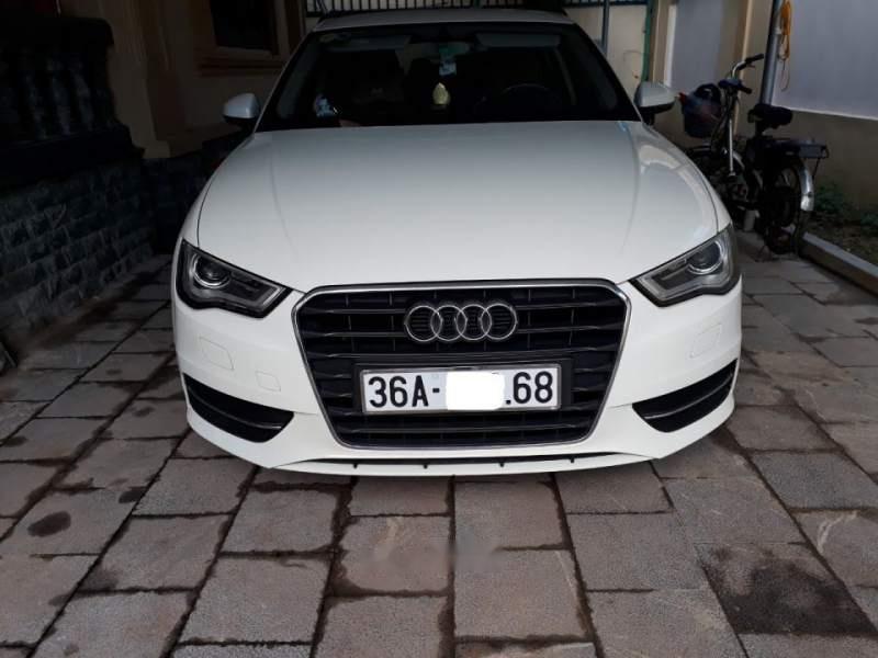 Audi A3 Sportback 2014 - Cần bán Audi A3 Sportback năm sản xuất 2014, màu trắng, nhập khẩu