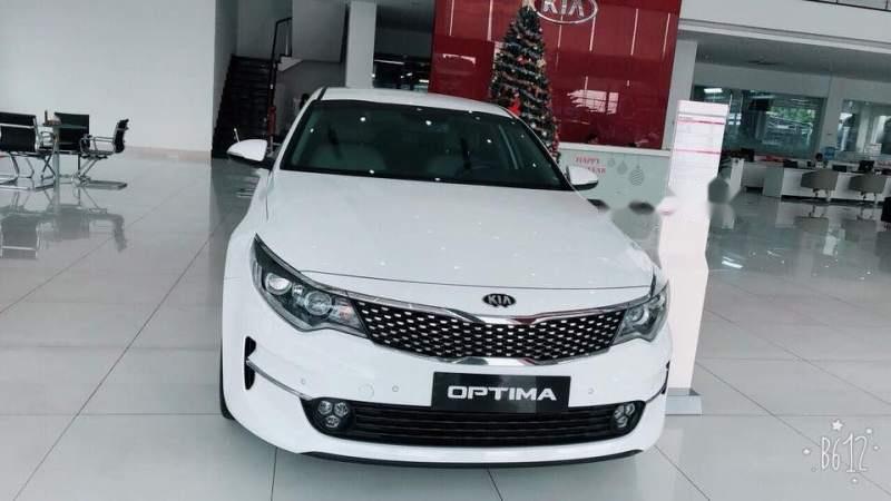 Kia Optima  AT  2018 - Bán xe Kia Optima AT đời 2018, màu trắng