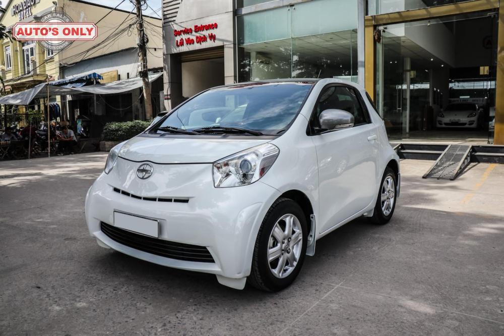 Toyota IQ   2011 - Cần bán xe Toyota IQ năm 2011, màu trắng, xe nhập