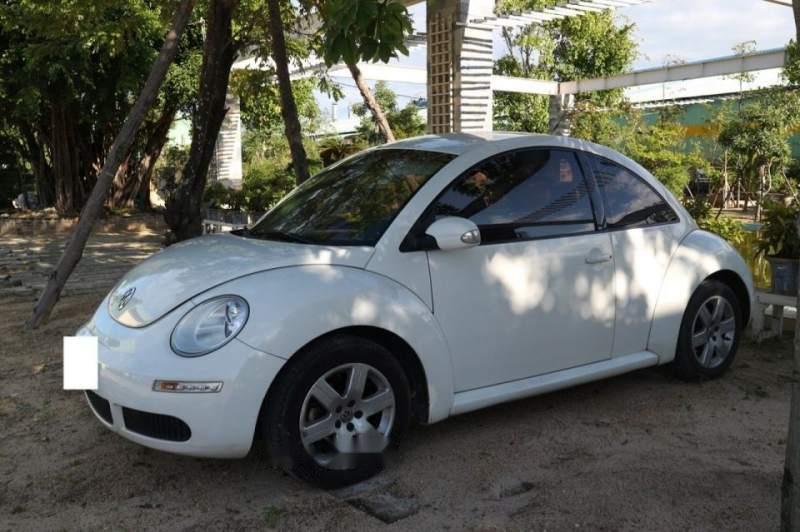 Volkswagen Beetle   1.6AT 2009 - Cần bán gấp Volkswagen Beetle 1.6AT năm 2009, màu trắng, nhập khẩu nguyên chiếc, 520tr