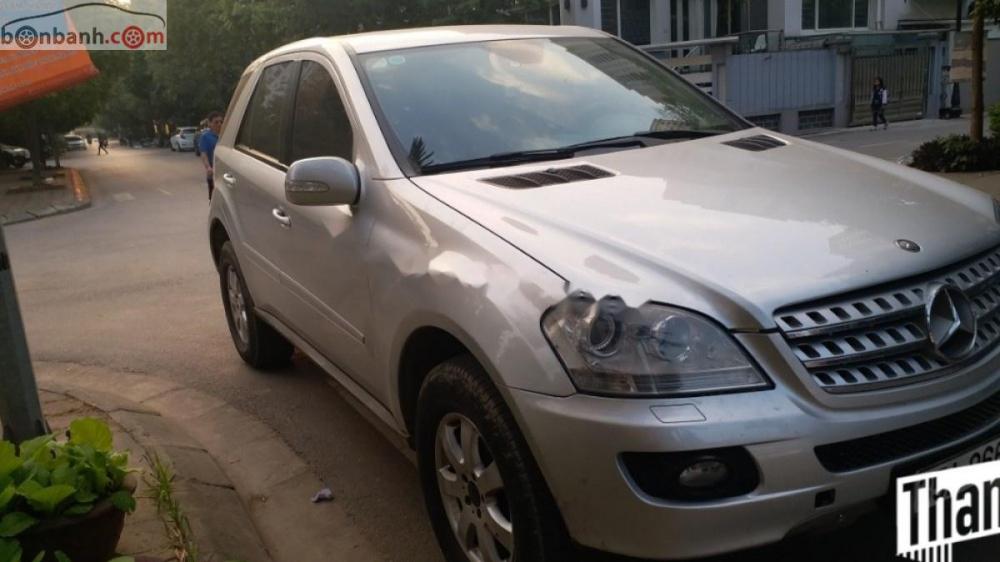 Mercedes-Benz ML Class ML350 2009 - Bán Mercedes ML350 năm sản xuất 2009, màu bạc, nhập khẩu nguyên chiếc chính chủ, 680 triệu