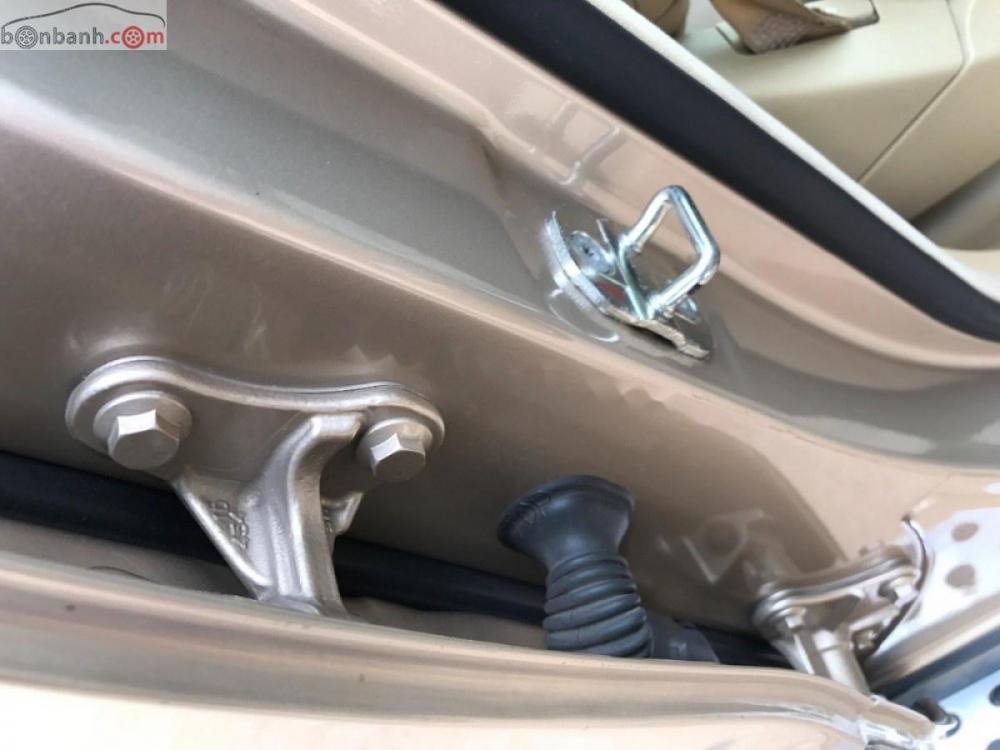 Mercedes-Benz ML Class ML350 2006 - Bán xe Mercedes ML350 năm 2006, màu vàng, xe nhập