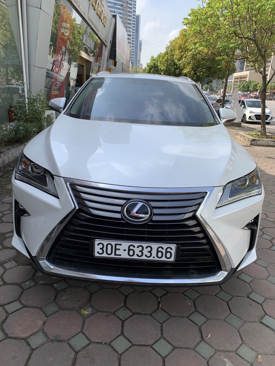 Lexus RX 2016 - Bán ô tô Lexus RX đời 2016, màu trắng, nhập khẩu nguyên chiếc, như mới 