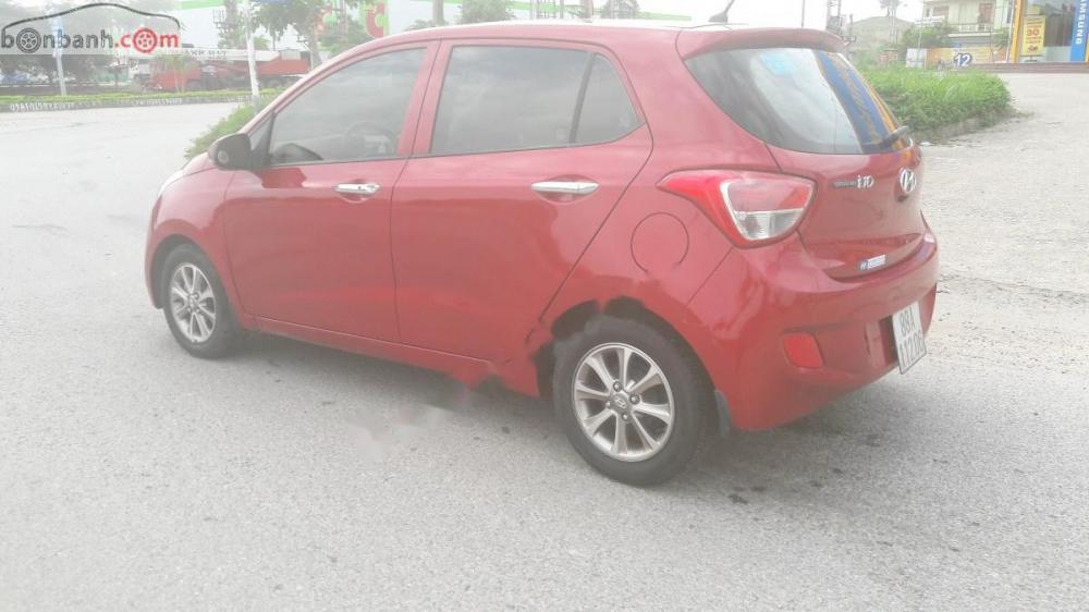 Hyundai i10 1.0MT 2015 - Cần bán xe Hyundai i10 1.0MT đời 2015, màu đỏ, xe nhập, giá 299tr