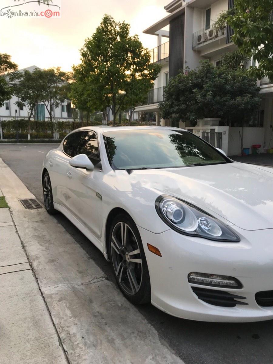 Porsche Panamera 3.6 V6 2010 - Chính chủ bán Porsche Panamera 3.6 V6 năm sản xuất 2010, màu trắng, nhập khẩu