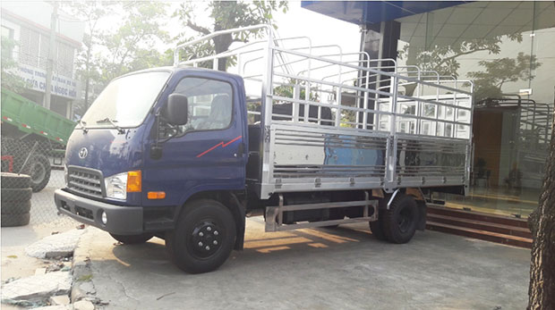 Xe tải 5 tấn - dưới 10 tấn 2018 - Bán xe Hyundai HD70 Đồng Vàng