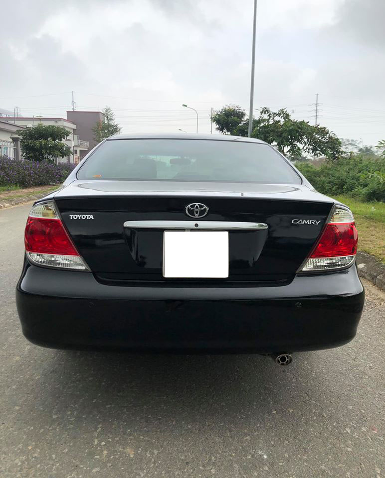 Toyota Camry G 2005 - Cần bán gấp Toyota Camry 2005 màu đen