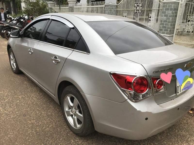 Chevrolet Cruze MT 2012 - Cần bán xe Chevrolet Cruze MT năm 2012 đẹp như mới, 345tr