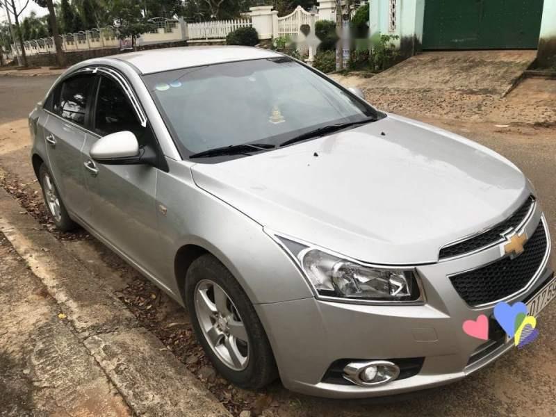 Chevrolet Cruze MT 2012 - Cần bán xe Chevrolet Cruze MT năm 2012 đẹp như mới, 345tr