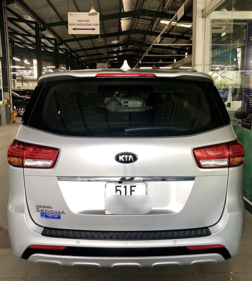Kia Sedona 3.3L 2014 - Cần bán Kia Sedona 3.3L GATH 1/2015, xe cá nhân sử dụng