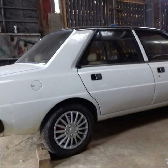 Peugeot 305 1982 - Bán Peugeot 305 đời 1982, màu trắng, giá tốt