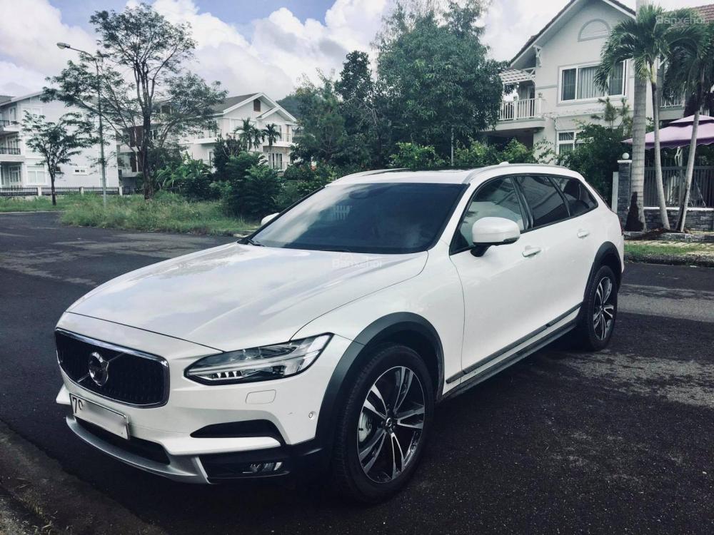 Volvo V90   Cross Country   2018 - Bán Volvo V90 sản xuất 2018 màu trắng