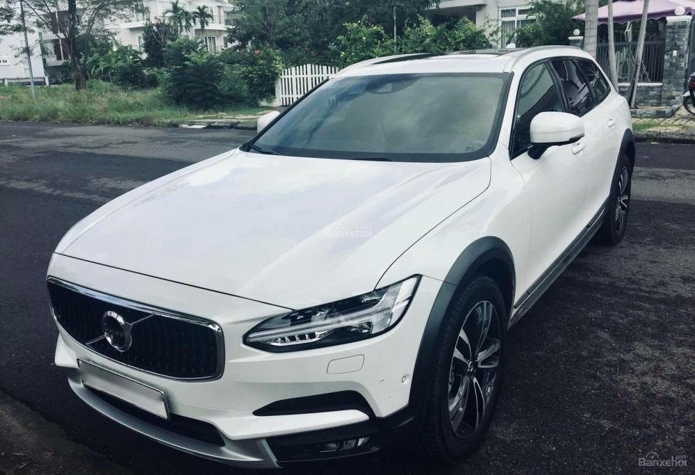 Volvo V90   Cross Country   2018 - Bán Volvo V90 sản xuất 2018 màu trắng