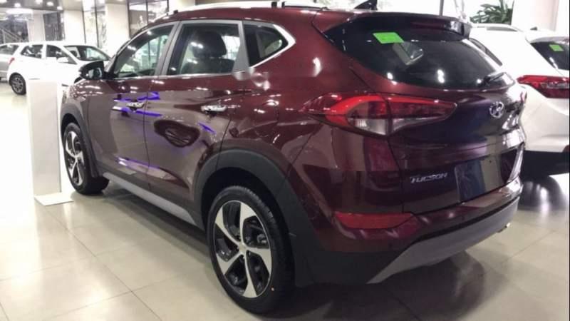 Hyundai Tucson   2.0AT  2018 - Cần bán Hyundai Tucson 2.0AT đời 2018, màu đỏ, giá chỉ 840 triệu