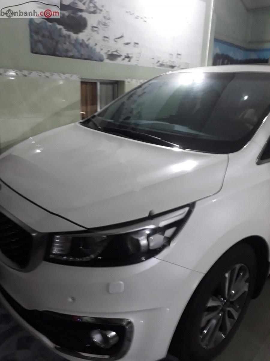 Kia Sedona 2.2L DATH 2016 - Bán ô tô Kia Sedona 2.2L DATH đời 2016, màu trắng