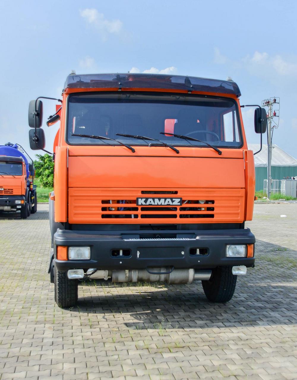 CMC VB750 2016 - Xe bồn xăng dầu Kamaz 6540 Long (8x4) 23 khối