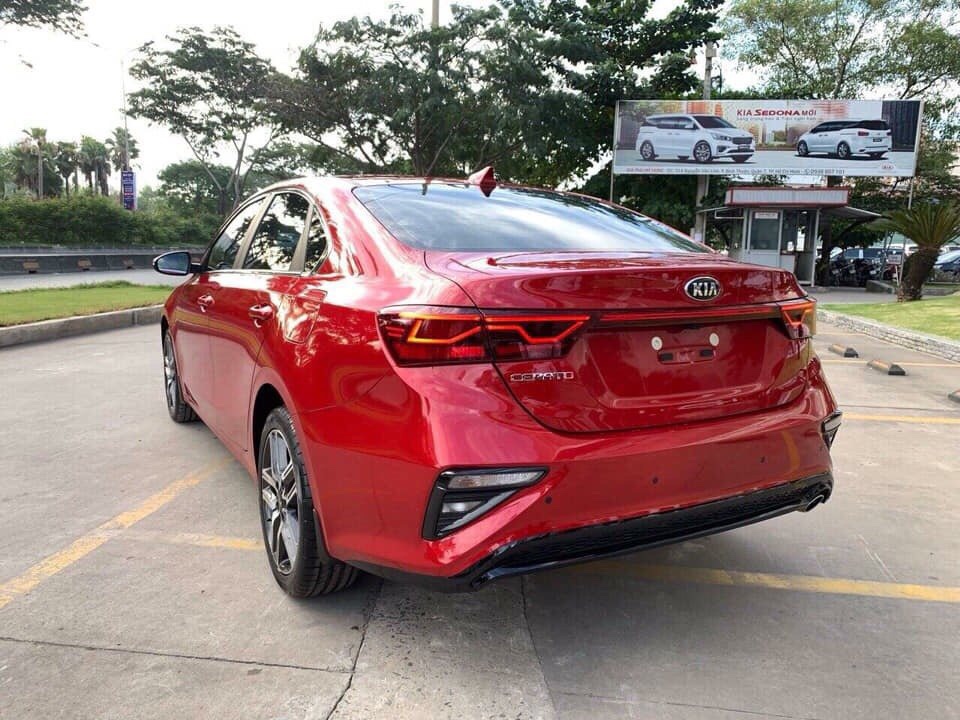 Kia Cerato AT 1.6 2018 - Bán Kia Cerato mới model 2019, màu đỏ