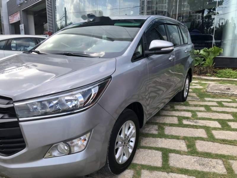 Toyota Innova   2017 - Cần bán Toyota Innova đời 2017, màu xám, giá chỉ 790 triệu