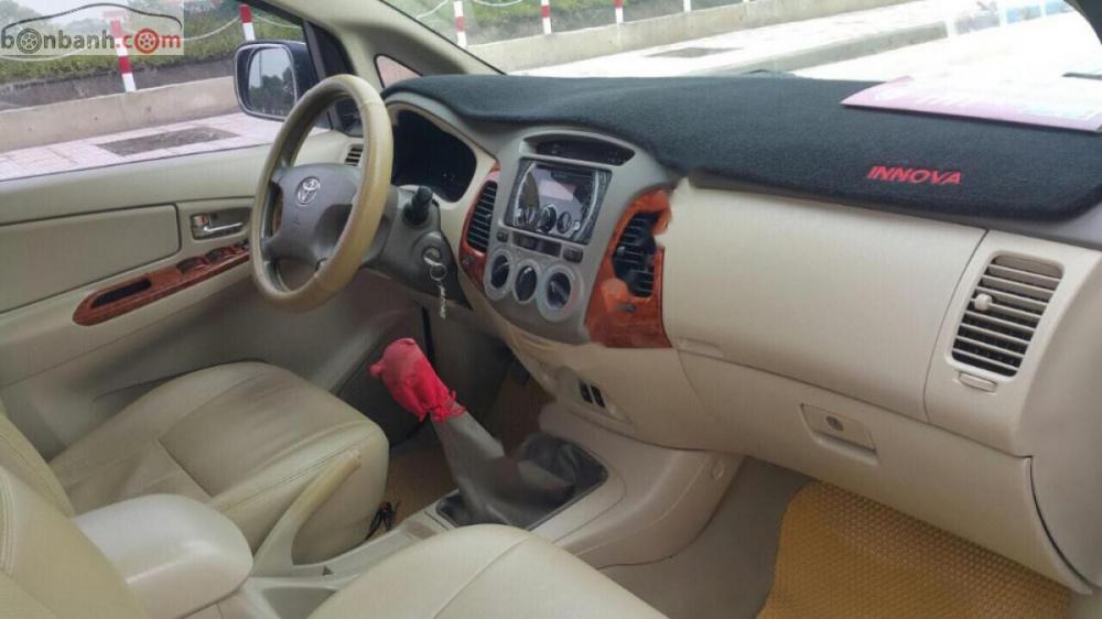 Toyota Innova 2.0G 2007 - Bán ô tô Toyota Innova 2.0G 2007, màu bạc chính chủ