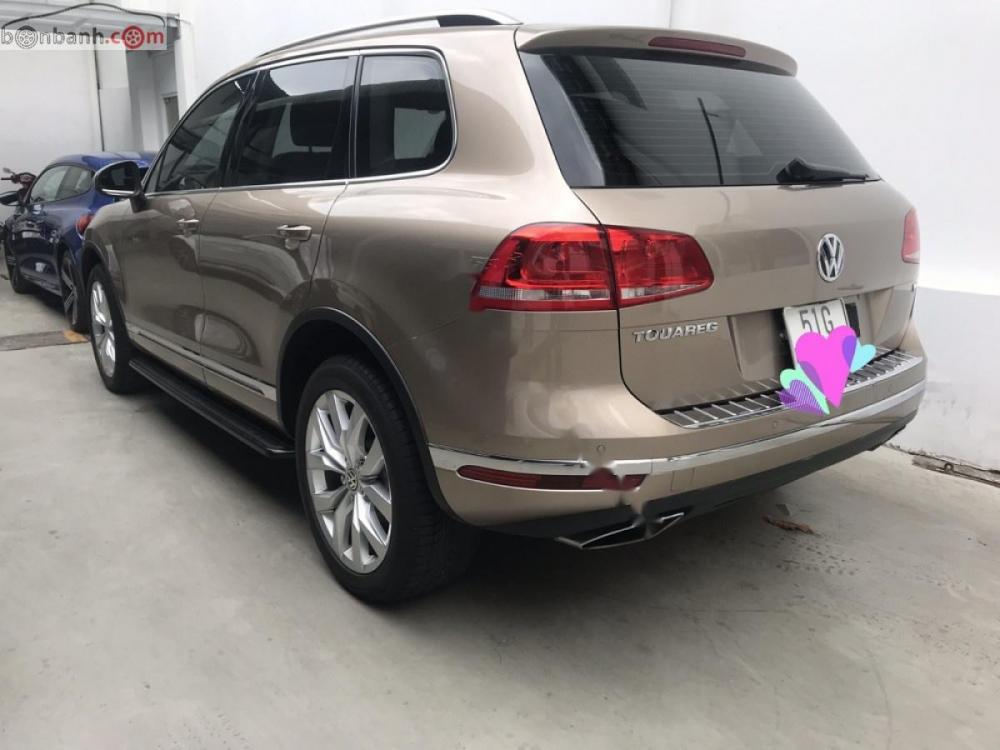 Volkswagen Touareg 3.6 AT 2016 - Bán Volkswagen Touareg 3.6 AT 2016, màu vàng, xe nhập như mới