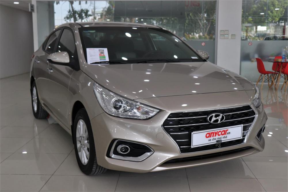 Hyundai Acent 1.4MT 2018 - Cần bán xe Hyundai Acent 1.4MT đời 2018 ghi vàng