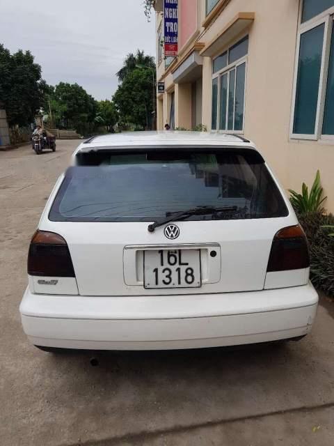 Volkswagen Golf     1997 - Bán Volkswagen Golf sản xuất năm 1997, màu trắng, xe nhập