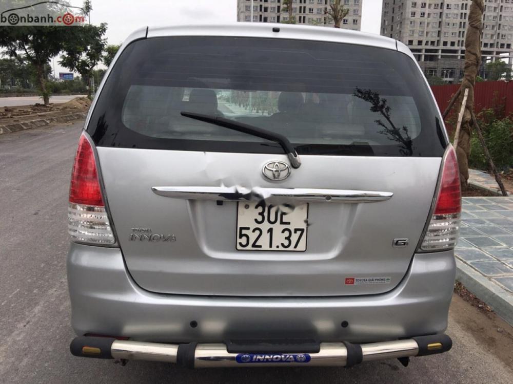 Toyota Innova G 2010 - Tôi bán xe Innova G 2.0 màu bạc, số tay s, ản xuất năm 2010, đã đi 8,5 vạn