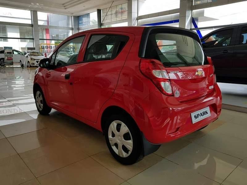 Chevrolet Spark 2018 - Bán ô tô Chevrolet Spark năm 2018, màu đỏ