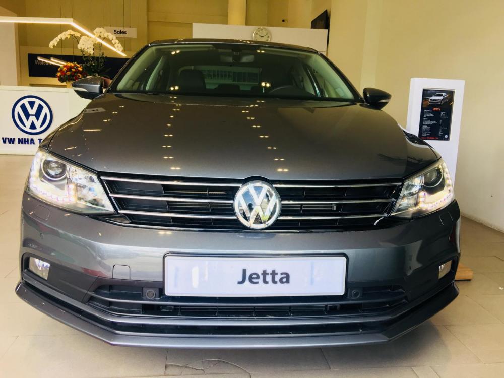 Volkswagen Jetta 2017 - Volkswagen Jetta chiếc xe lý tưởng nhất năm 2018, nhập khẩu nguyên chiếc. LH: 0942050350