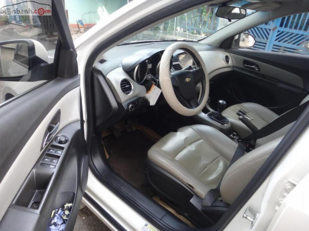 Chevrolet Cruze LS 2012 - Bán xe Chevrolet Cruze 2012, 1 chủ, màu trắng