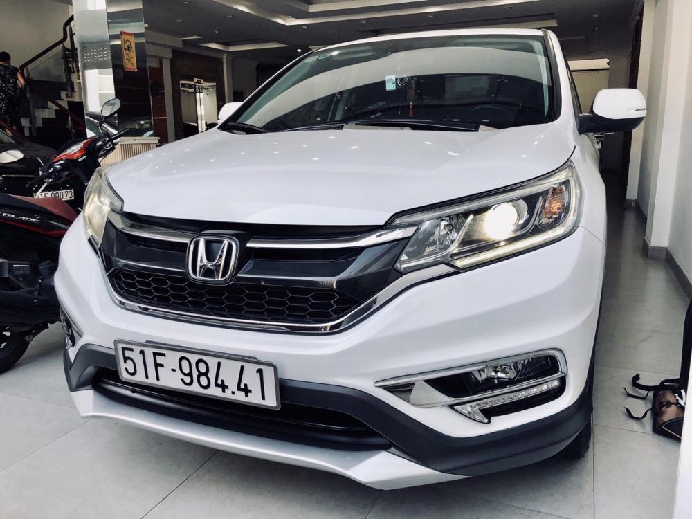 Honda CR V 2.4 2016 - Bán Honda CRV 2.4 2016 bản đủ, xe đẹp đi 8000km đúng km, cam kết chất lượng bao kiểm tra tại hãng