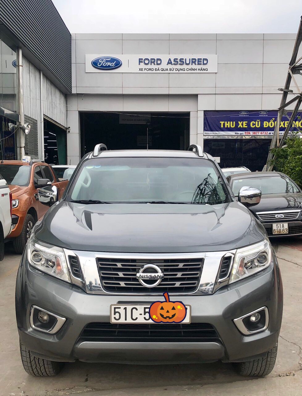 Nissan Navara VL 2015 - Bán Nissan Navara VL 4x4 số tự động, xe được bán tại hãng, có bảo hành