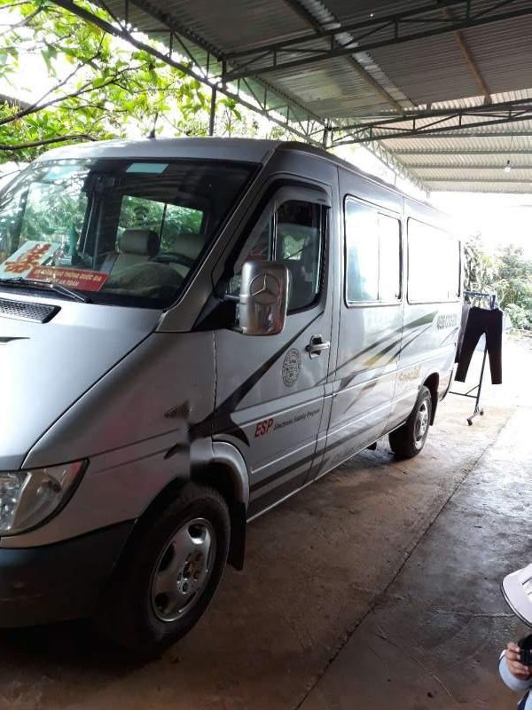 Mercedes-Benz Sprinter  MT 2005 - Bán Mercedes MT đời 2005, màu bạc, chạy dịch vụ, còn rất đẹp