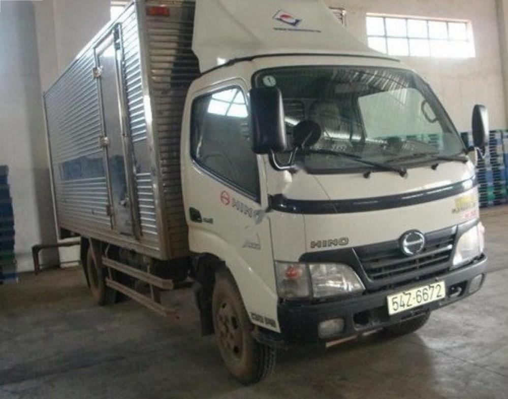 Hino 300 Series 2010 - Bán xe Hino 300 Series WU 342L 1,84T năm sản xuất 2010, màu trắng, 400tr