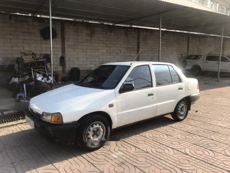 Daihatsu Charade 1993 - Cần bán xe Daihatsu Charade năm 1993, màu trắng, nhập khẩu còn mới