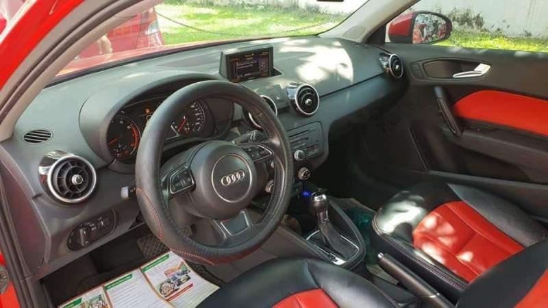 Audi A1   2010 - Cần bán gấp Audi A1 2010, màu đỏ, nhập khẩu, ĐK 2012