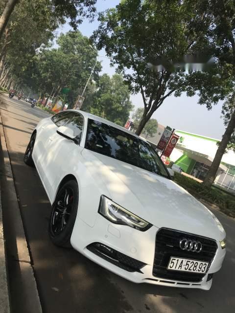 Audi A5    2013 - Bán Audi A5 đời 2013, màu trắng, nhập khẩu nguyên chiếc