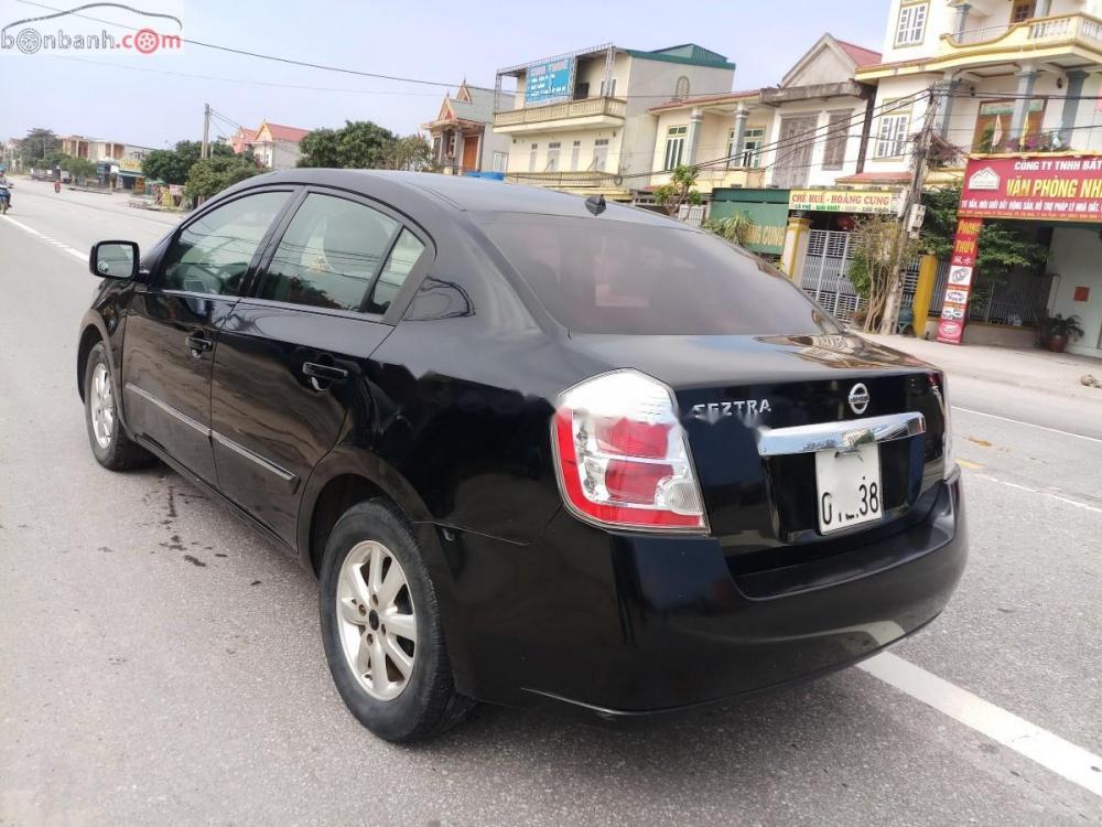 Nissan Sentra 2.0 MT 2011 - Bán Nissan Sentra 2.0 MT đời 2011, màu đen, xe nhập, số sàn, 285tr