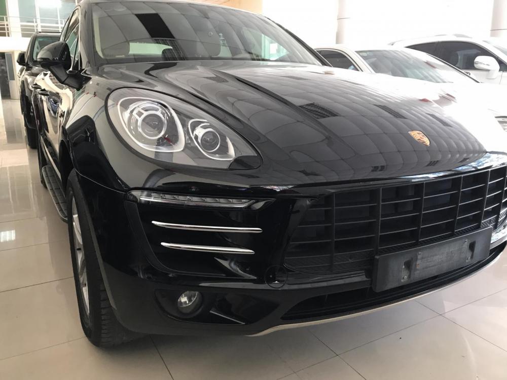 Porsche Macan 2.0 2015 - Bán PorsChe Macan 2.0 Sx 2015, màu đen, nội thất kem, odo 3 vạn 9 km