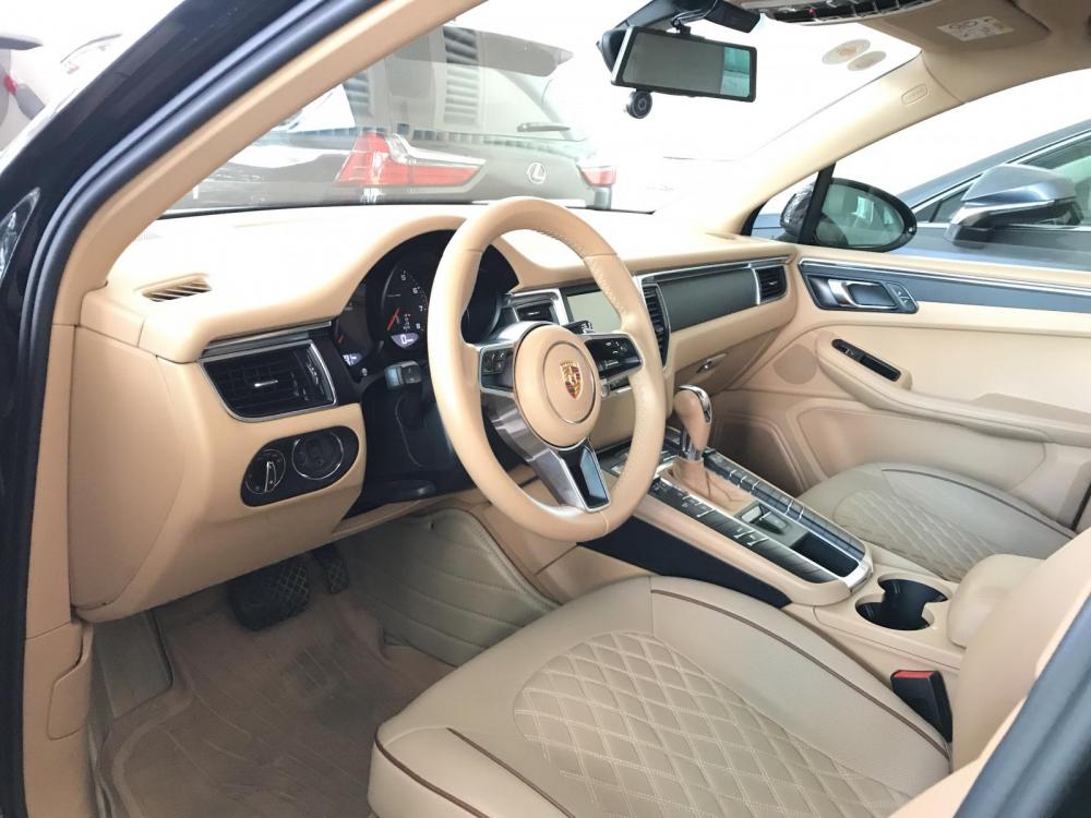 Porsche Macan 2.0 2015 - Bán PorsChe Macan 2.0 Sx 2015, màu đen, nội thất kem, odo 3 vạn 9 km