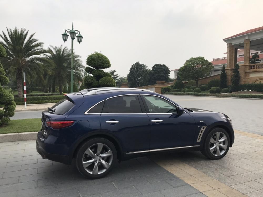 Infiniti QX70 AT 2016 - Bán Infiniti QX70 nhập Nhật 2016, bản 3.7 tự động xanh đen duy nhất Sài Gòn